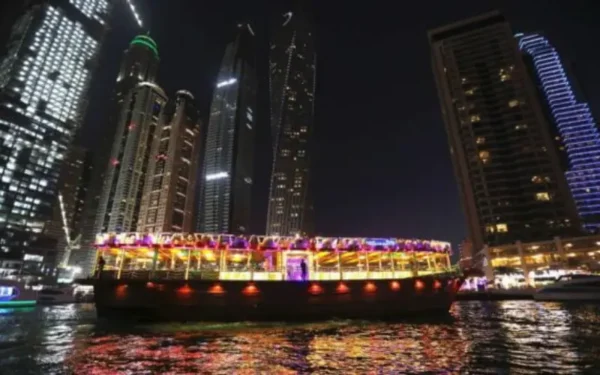 Wooden Glass Cruise Dubai Marina Deal - Royal Dhow Cruise - Image 4