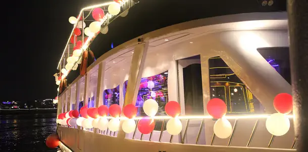 Gold Fish Dubai Canal Cruise